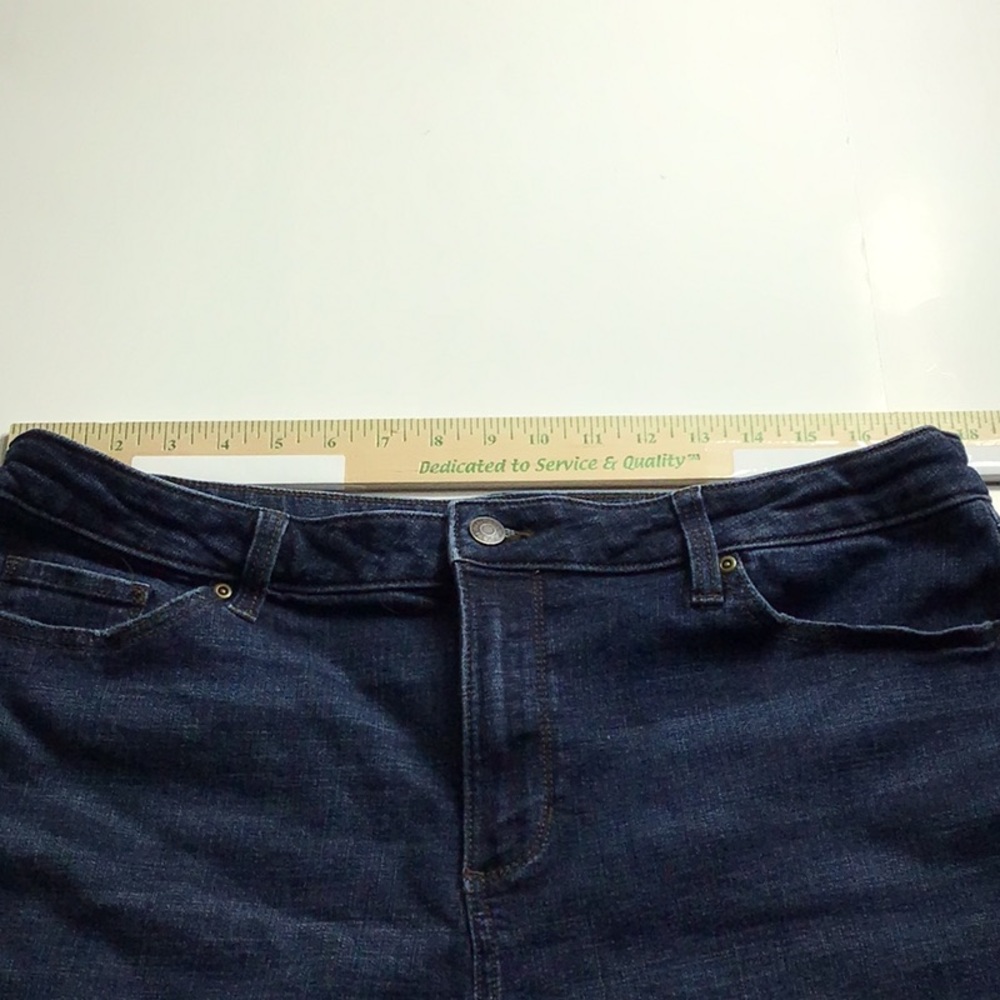 🌼3/$13🌼BUNDLE DEAL! Sonoma Dark Blue Denim Jean Short - Picture 6 of 11